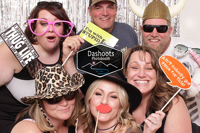 Dashoots Photobooth – Bend, Oregon Photo Booth – Central Oregon Weddings