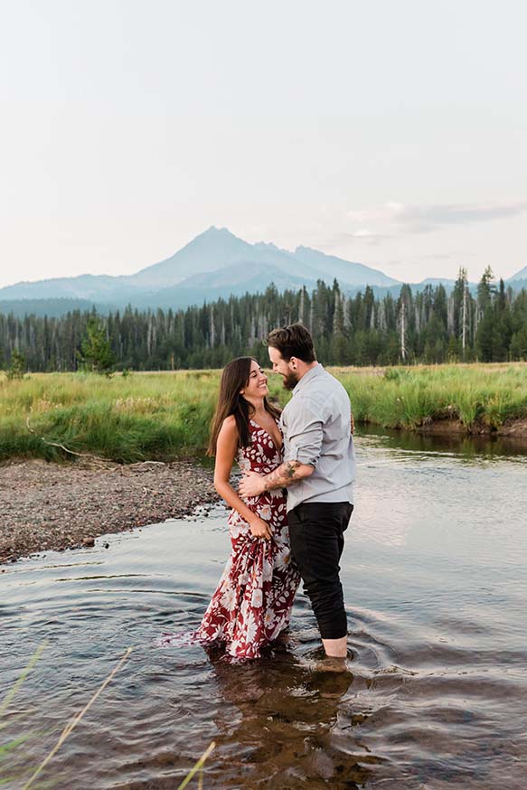 Sparks Lake Engagement Session Erica Swantek Photography